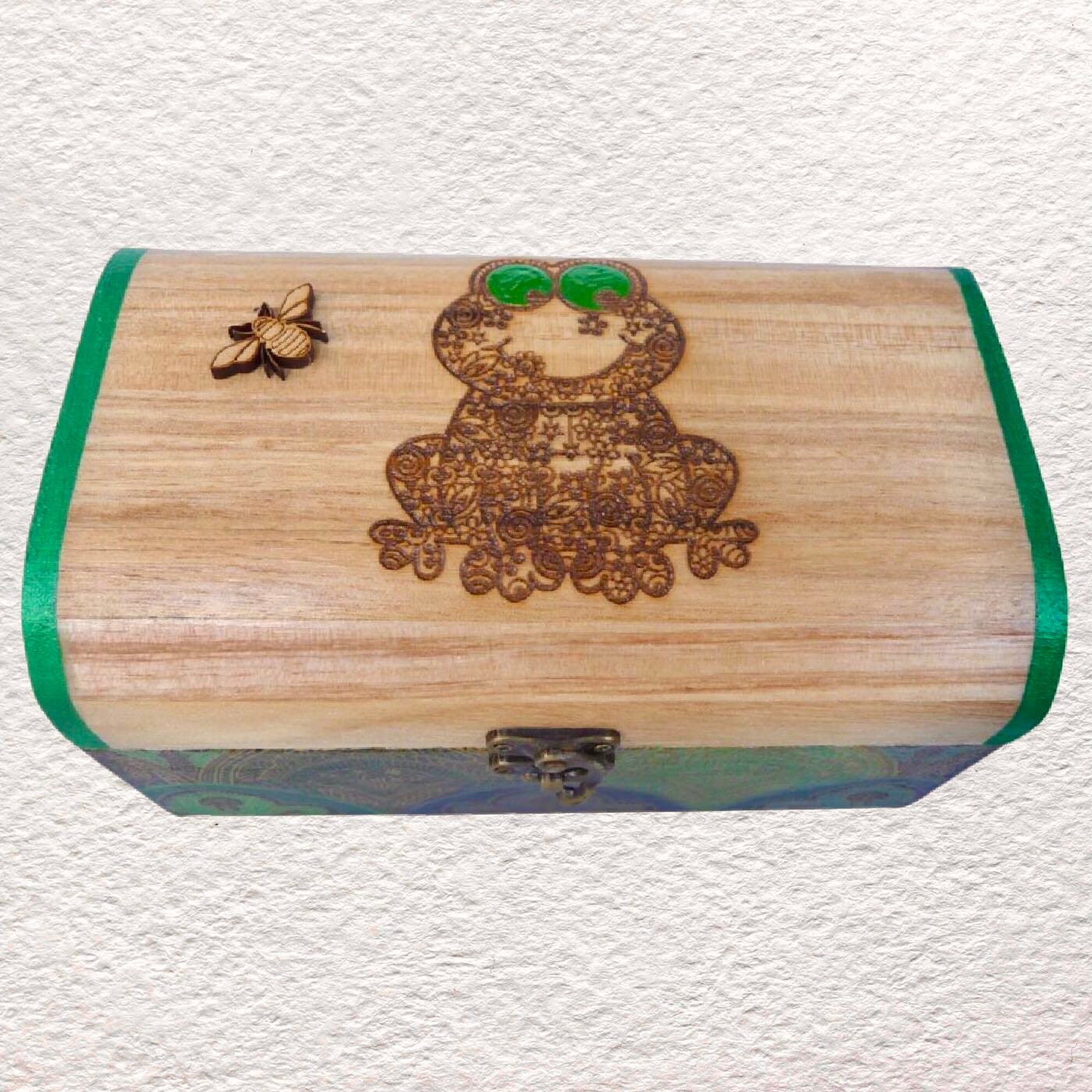 Decorated Wooden Keepsake, Trinket, Jewellery Box 20cm: Frog