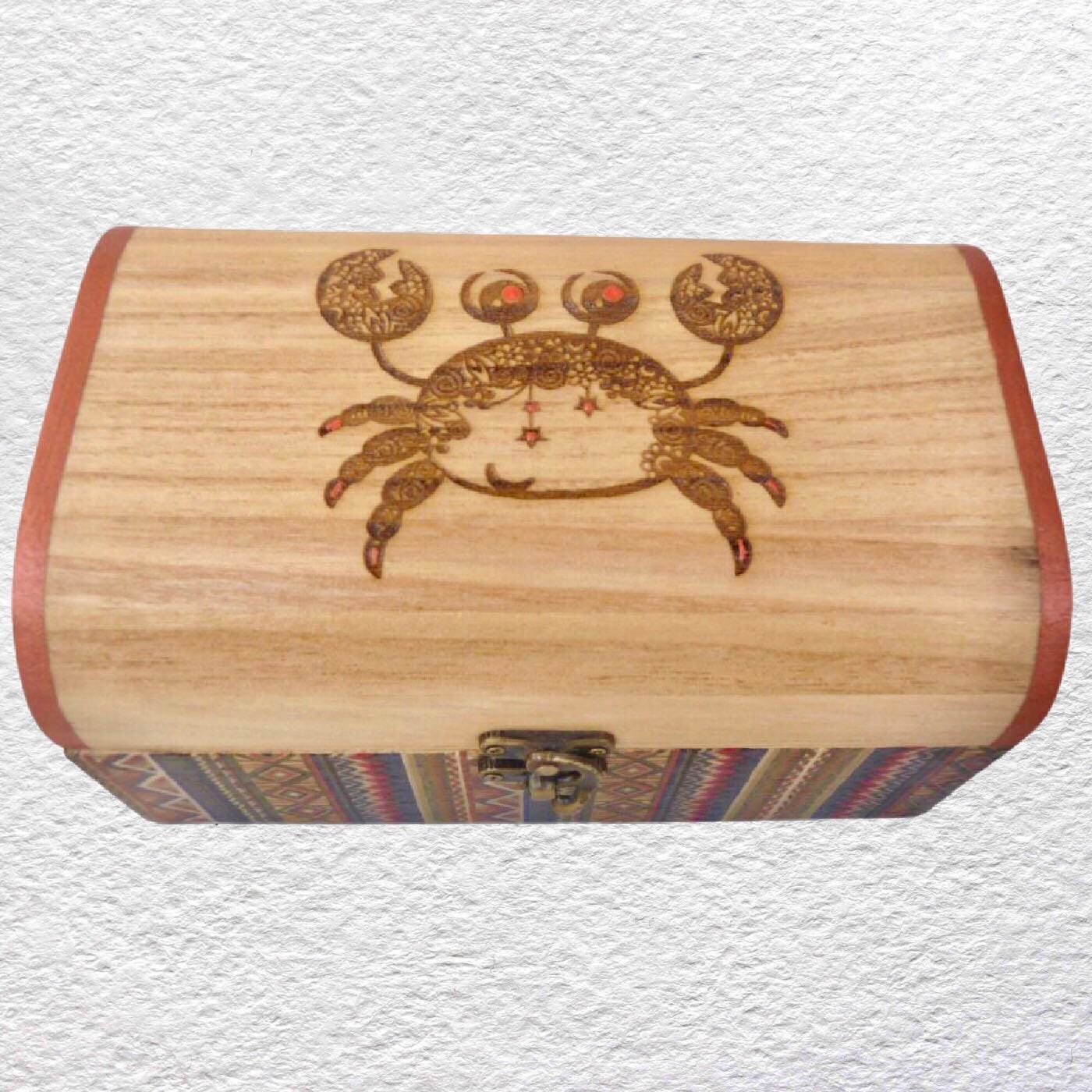 Decorated Wooden Keepsake, Trinket, Jewellery Box 20cm: Crab