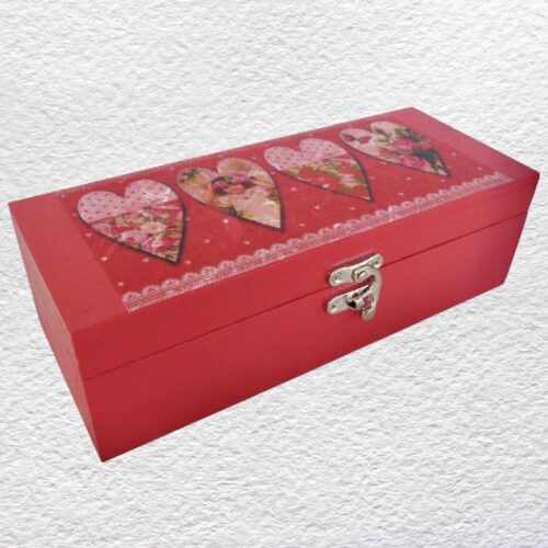 Decorated Wooden Keepsake, Trinket, Jewellery Box 23.5cm: Hearts