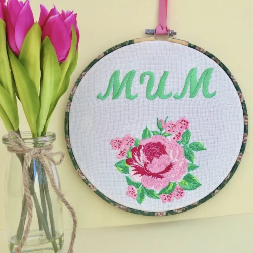 Embroidered Hoop / Textile Art Wall Hanging: Mum 22cm