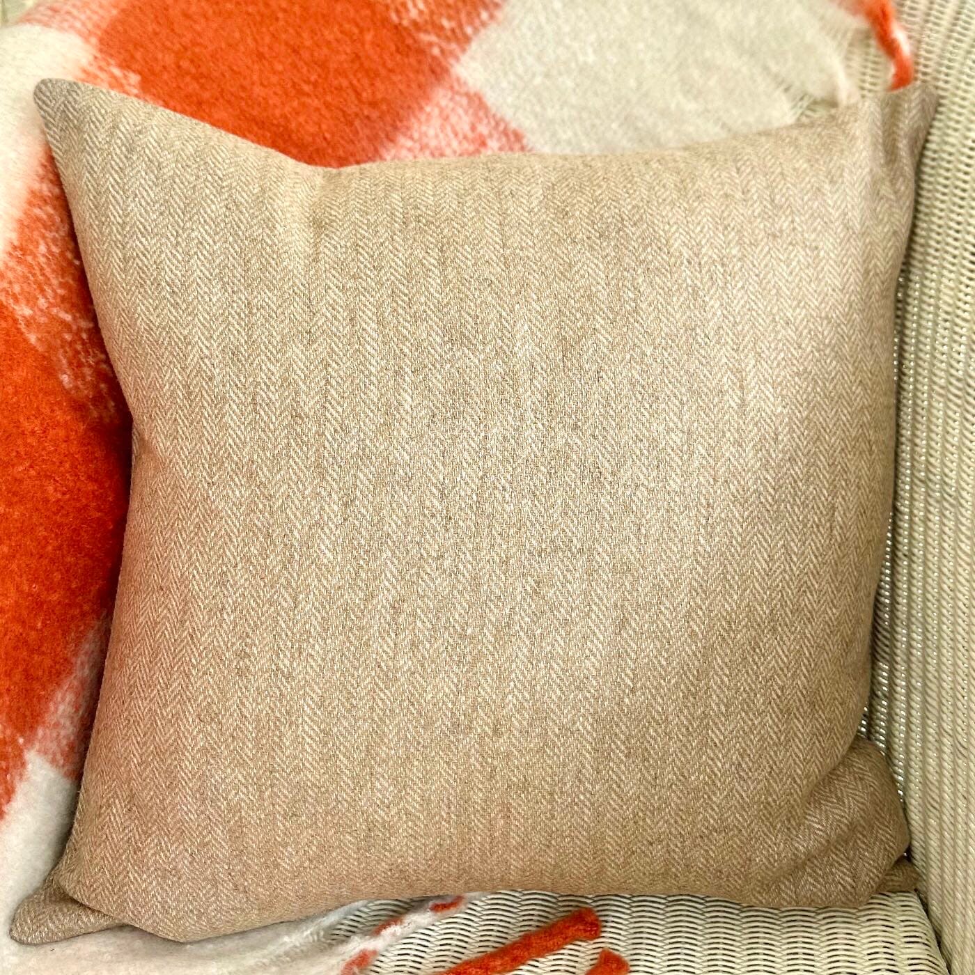 Handmade Tweed Cushion, Beige 46x46cm