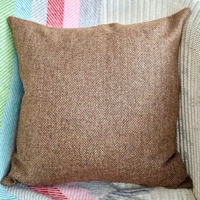 Appliqué Tweed Cushion, 46cm Brown Heart - Image 4