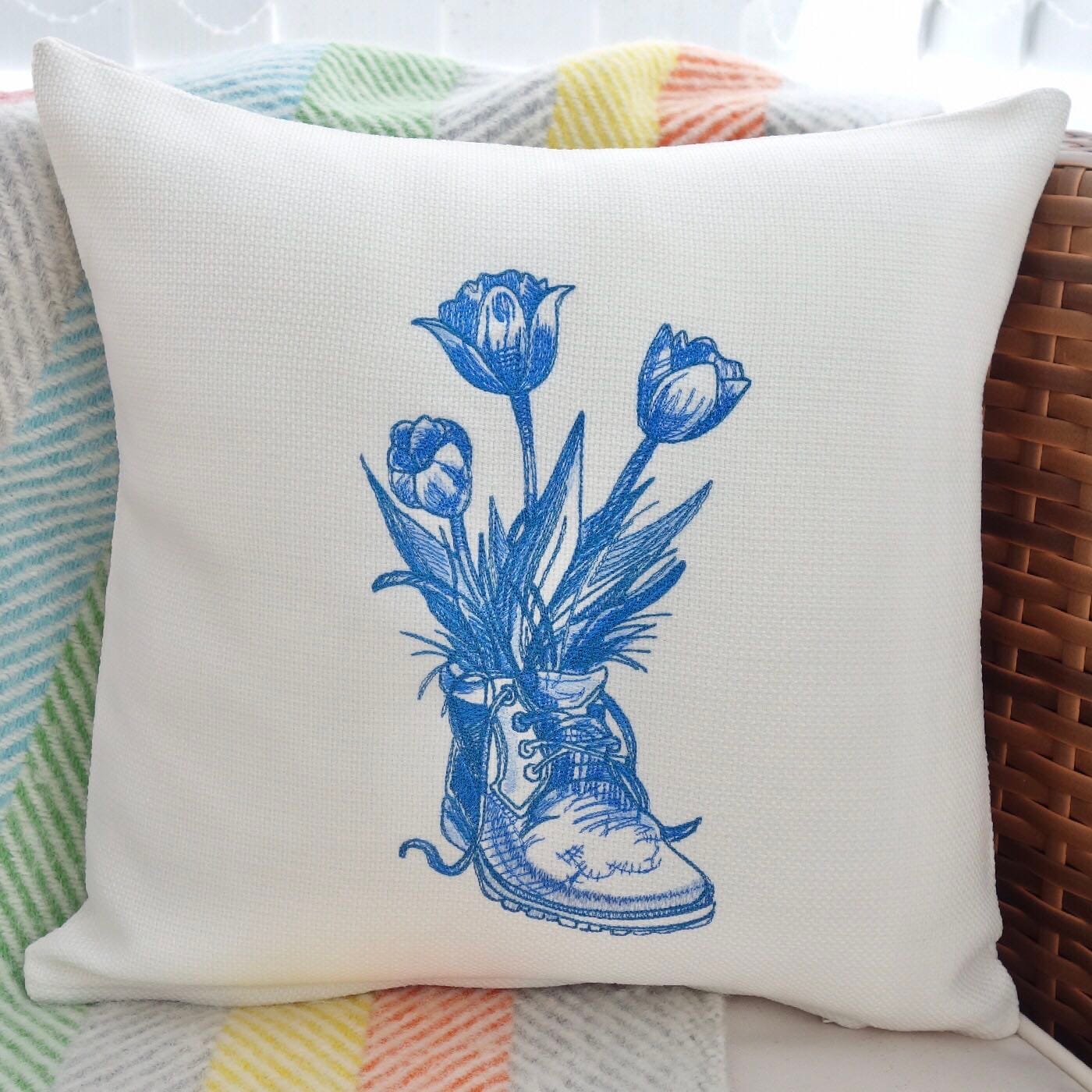 Decorative Pillow, Embroidered Scatter Cushion: Old Boot 33cm