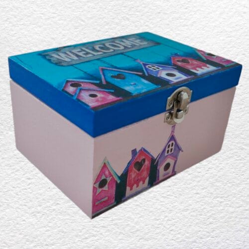 Decorated Wooden Keepsake, Trinket, Jewellery Box 16cm: Birdhouse design