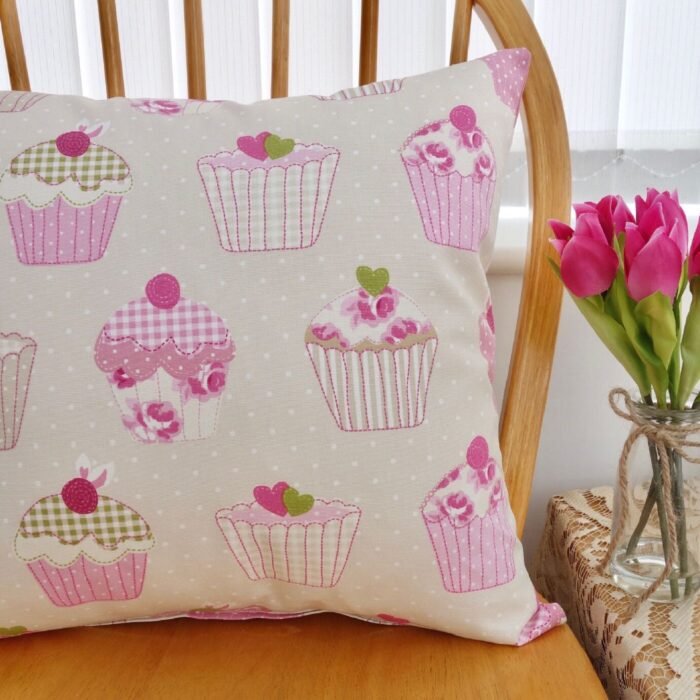 Cupcakes Cushion | Throw Pillow: 43cm, with pad or cover only - Image 3