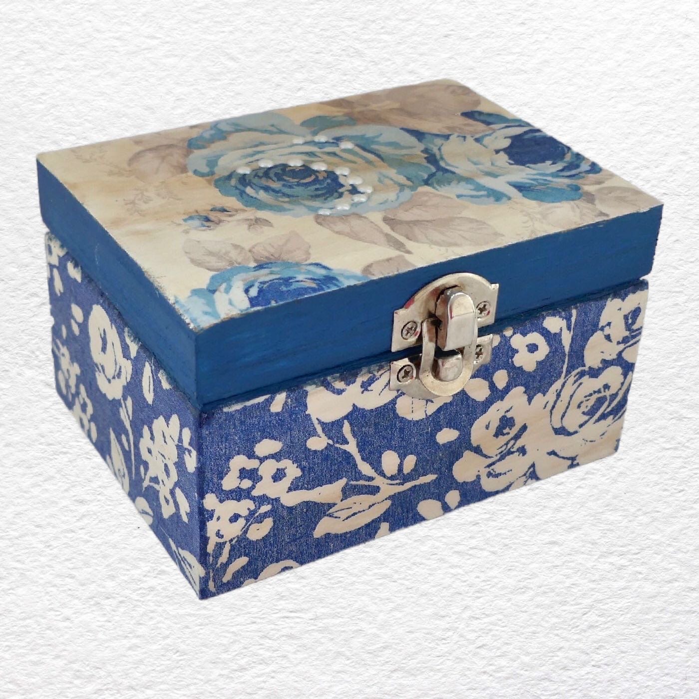 Decorated Wooden Keepsake, Trinket, Jewellery Box 12cm: Blue Floral