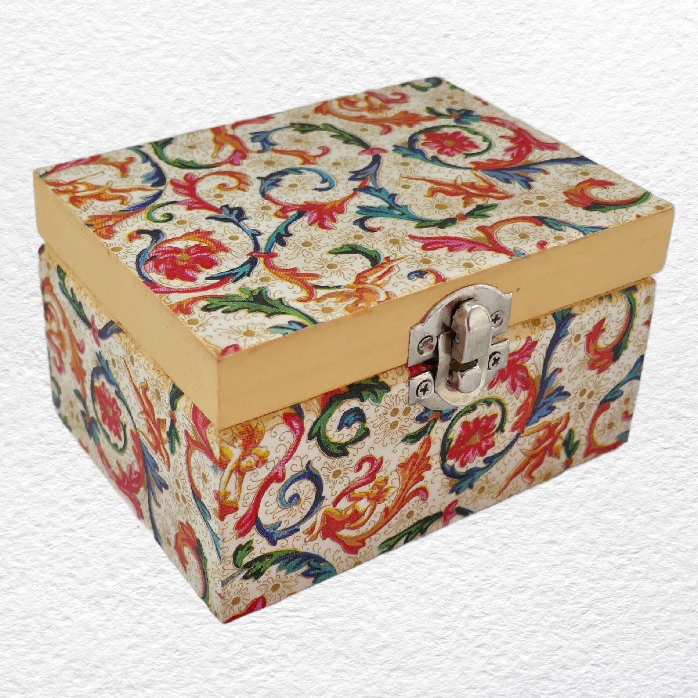 Decorated Wooden Keepsake, Trinket, Jewellery Box 12cm: Leaf