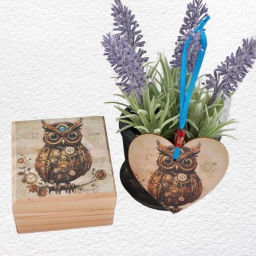 Decorated Wooden Ring, Trinket, Jewellery Box 7cm: Owl