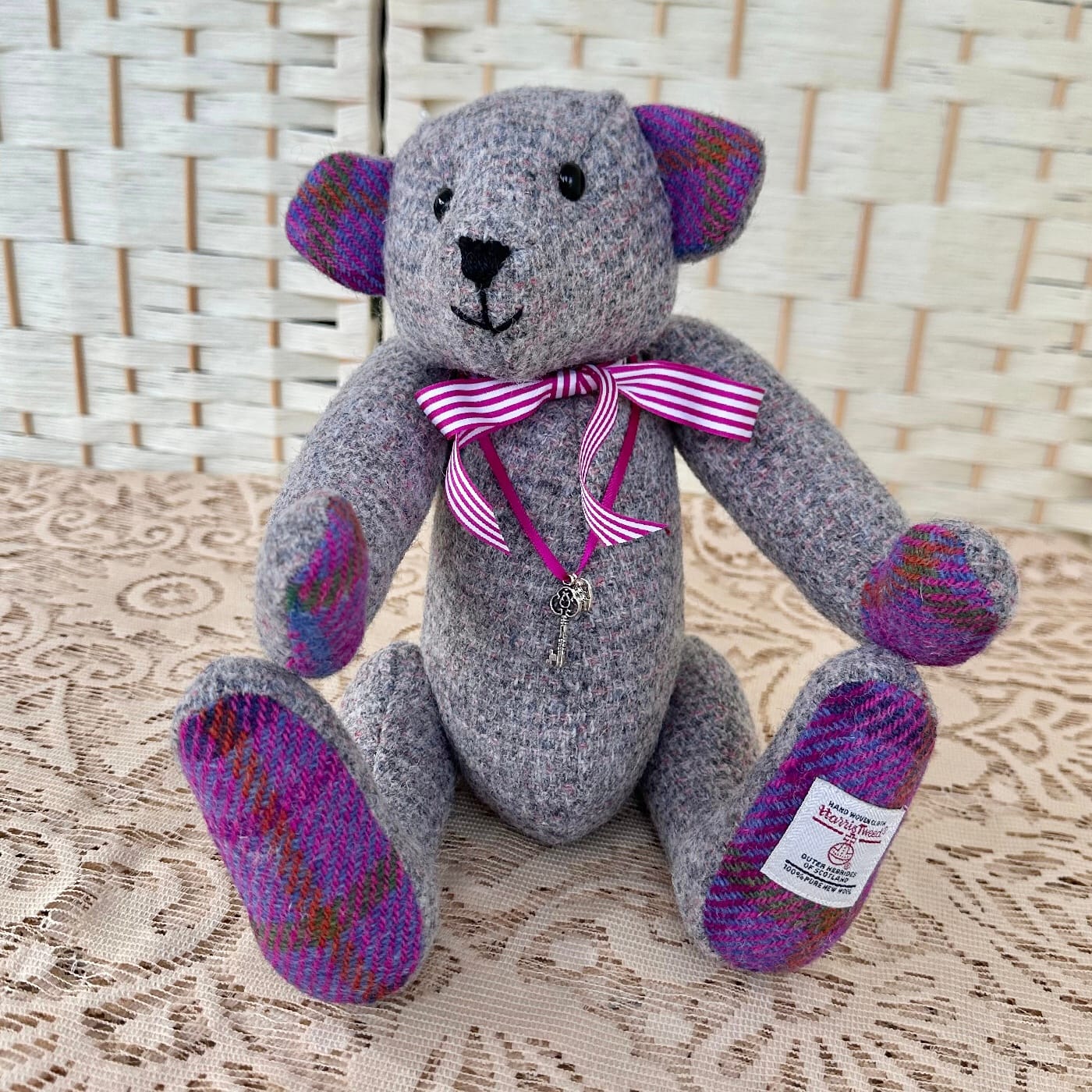 Harris Tweed Artist Bear Angus 33cm