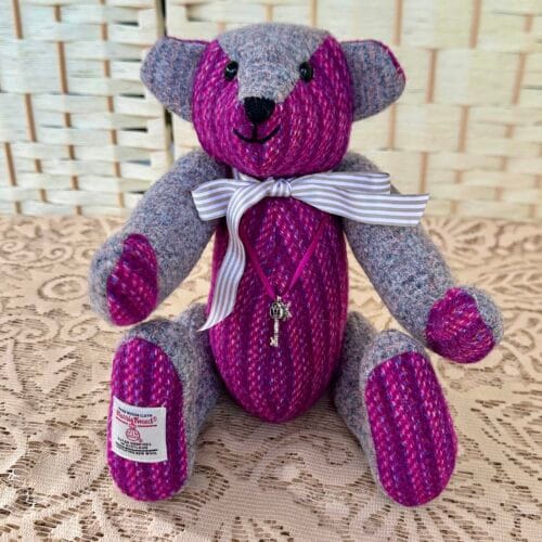 Harris Tweed Artist Bear Finlay 33cm