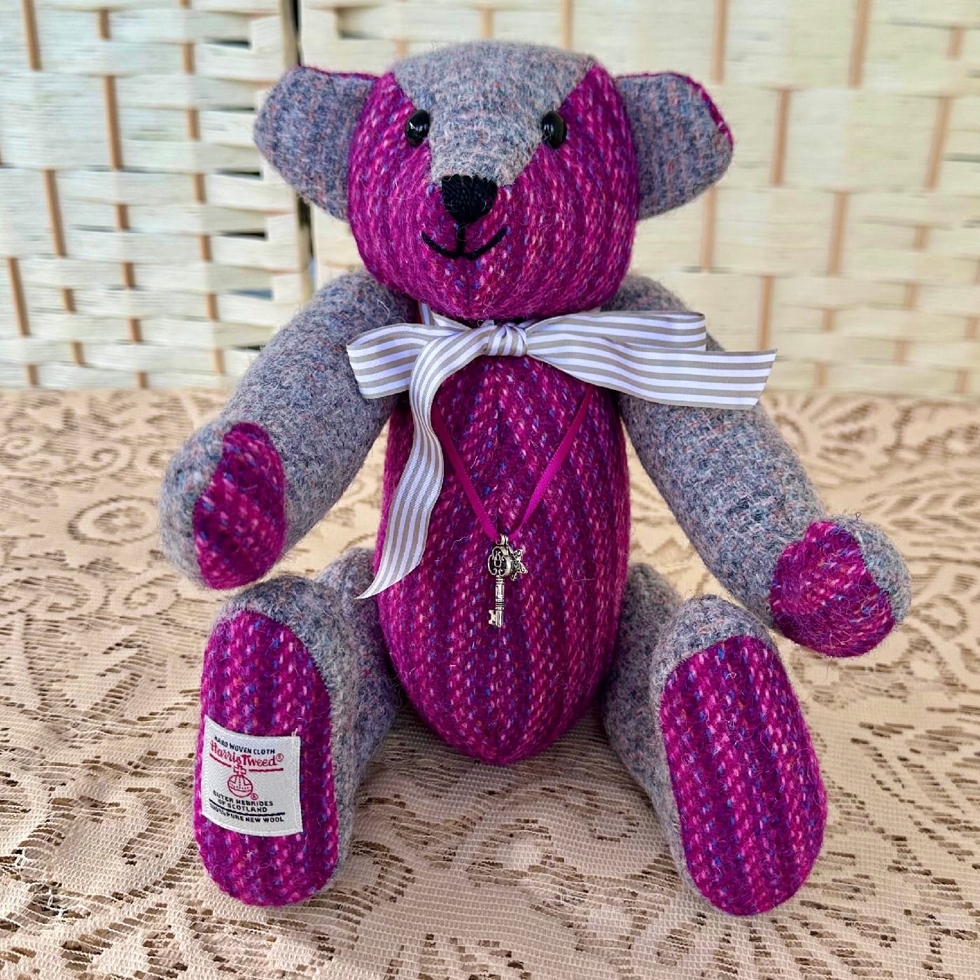 Harris Tweed Artist Bear Finlay 33cm